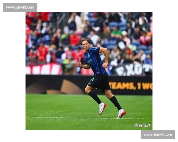 官宣倒计时博尼周二体检,国米敲定 2400 万欧元五年长约 官宣倒计时博尼周二体检,国米敲定 2400 万欧元五年长约