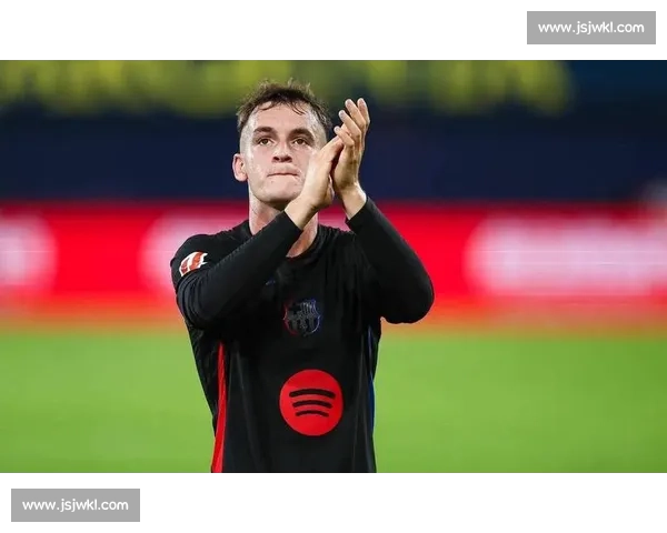 拉波尔塔亲送伊尼戈！巴萨铁卫自由身加盟利雅得胜利，今日完成体检正式告别红蓝生涯