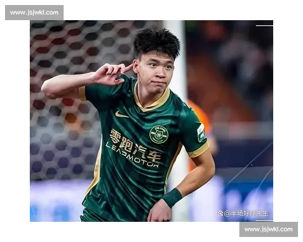 王钰栋：以金靴锋芒，迎澳洲劲旅