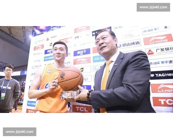 赛车场上的浪漫，阿隆索用一场胜利，为老将生涯再添一笔传奇！